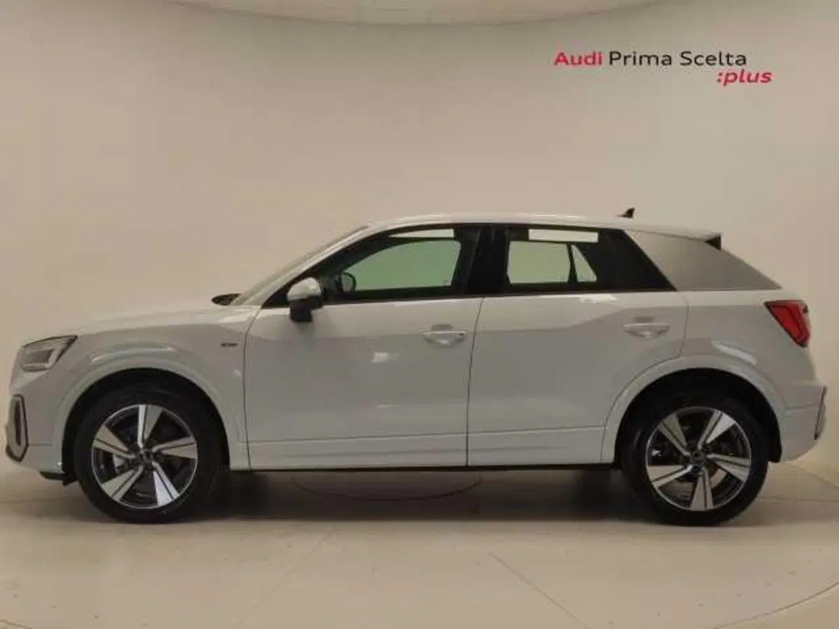 Audi Q2 nuova a Avellino (4)