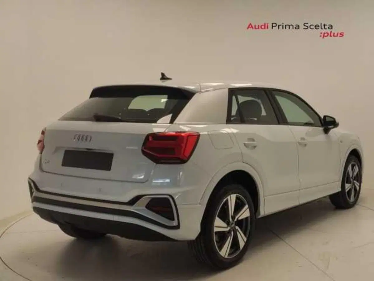 Audi Q2 nuova a Avellino (7)