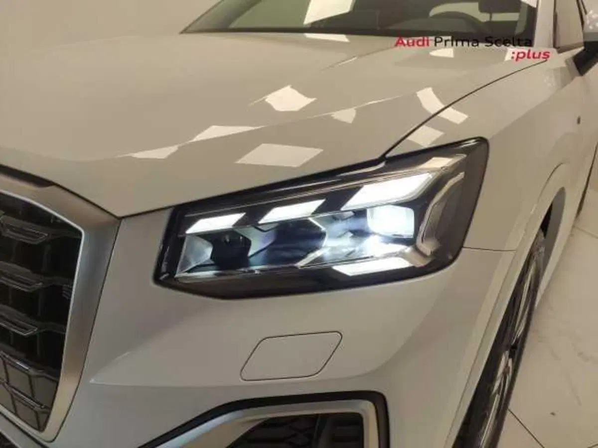 Audi Q2 nuova a Avellino (9)