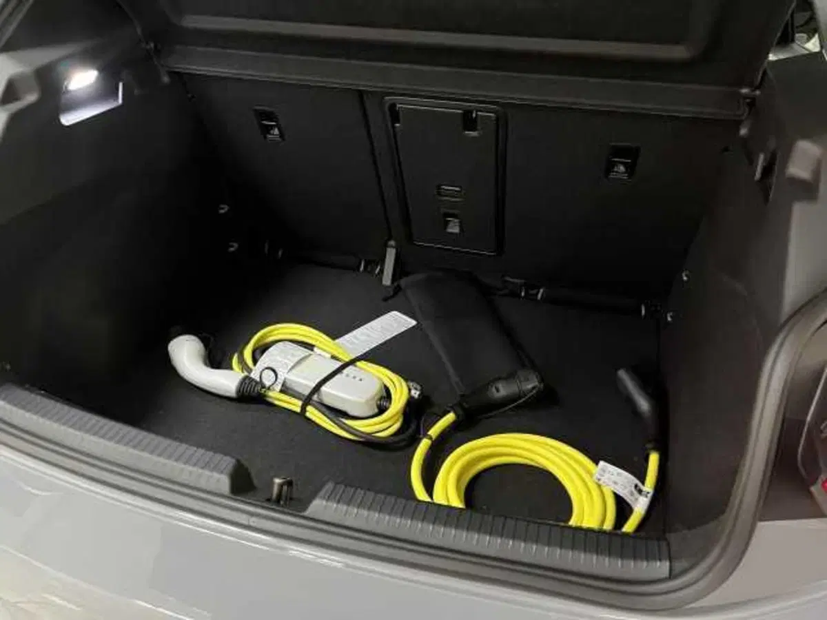 Volkswagen ID.3 nuova a Avellino (10)