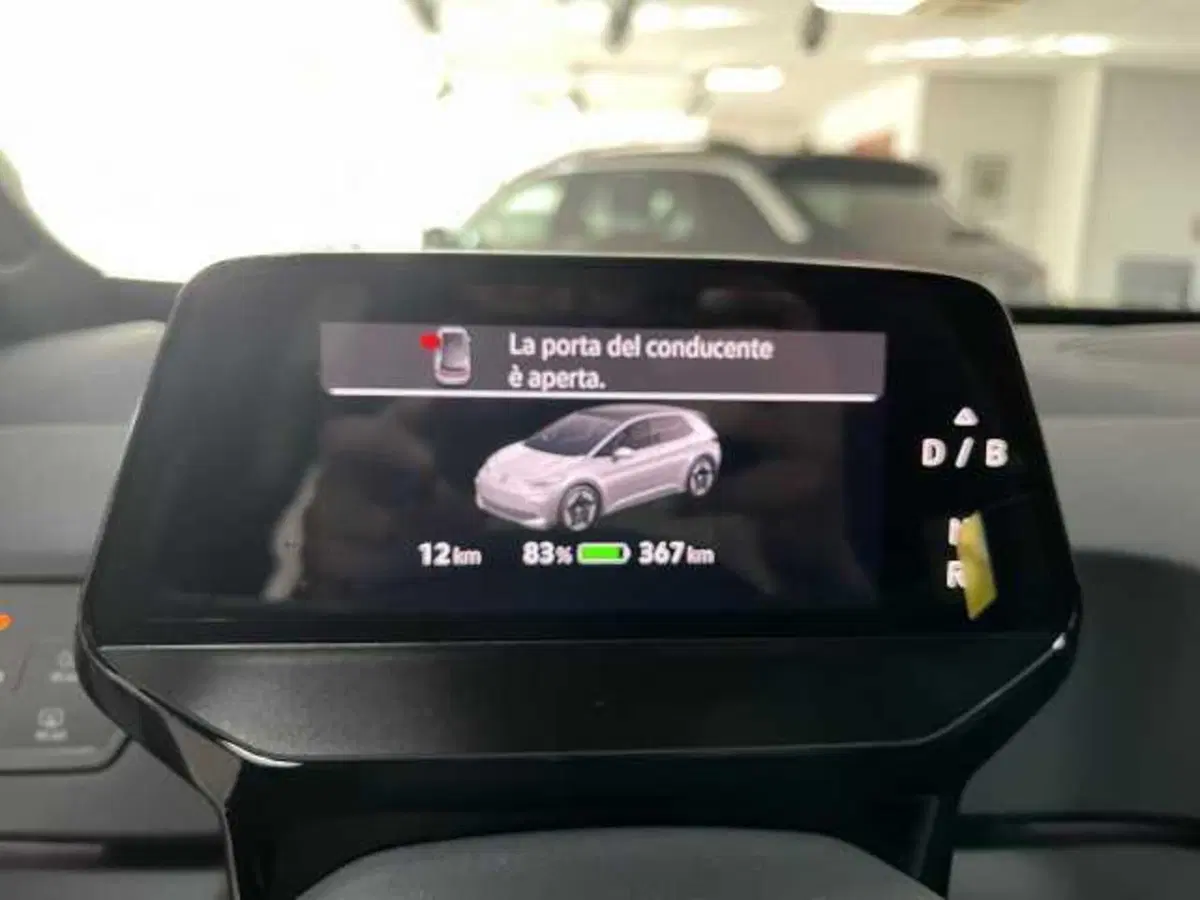 Volkswagen ID.3 nuova a Avellino (11)