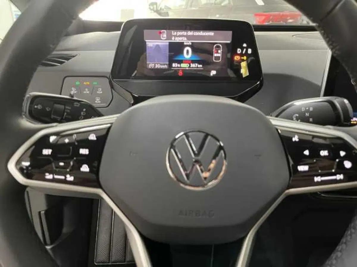 Volkswagen ID.3 nuova a Avellino (15)