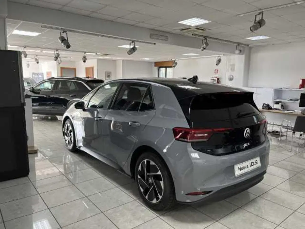 Volkswagen ID.3 nuova a Avellino (6)
