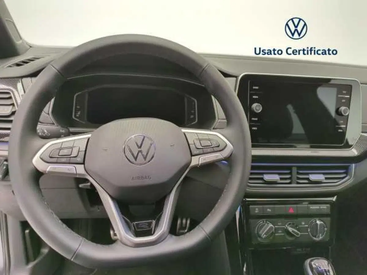 Volkswagen T-Cross nuova a Avellino (20)