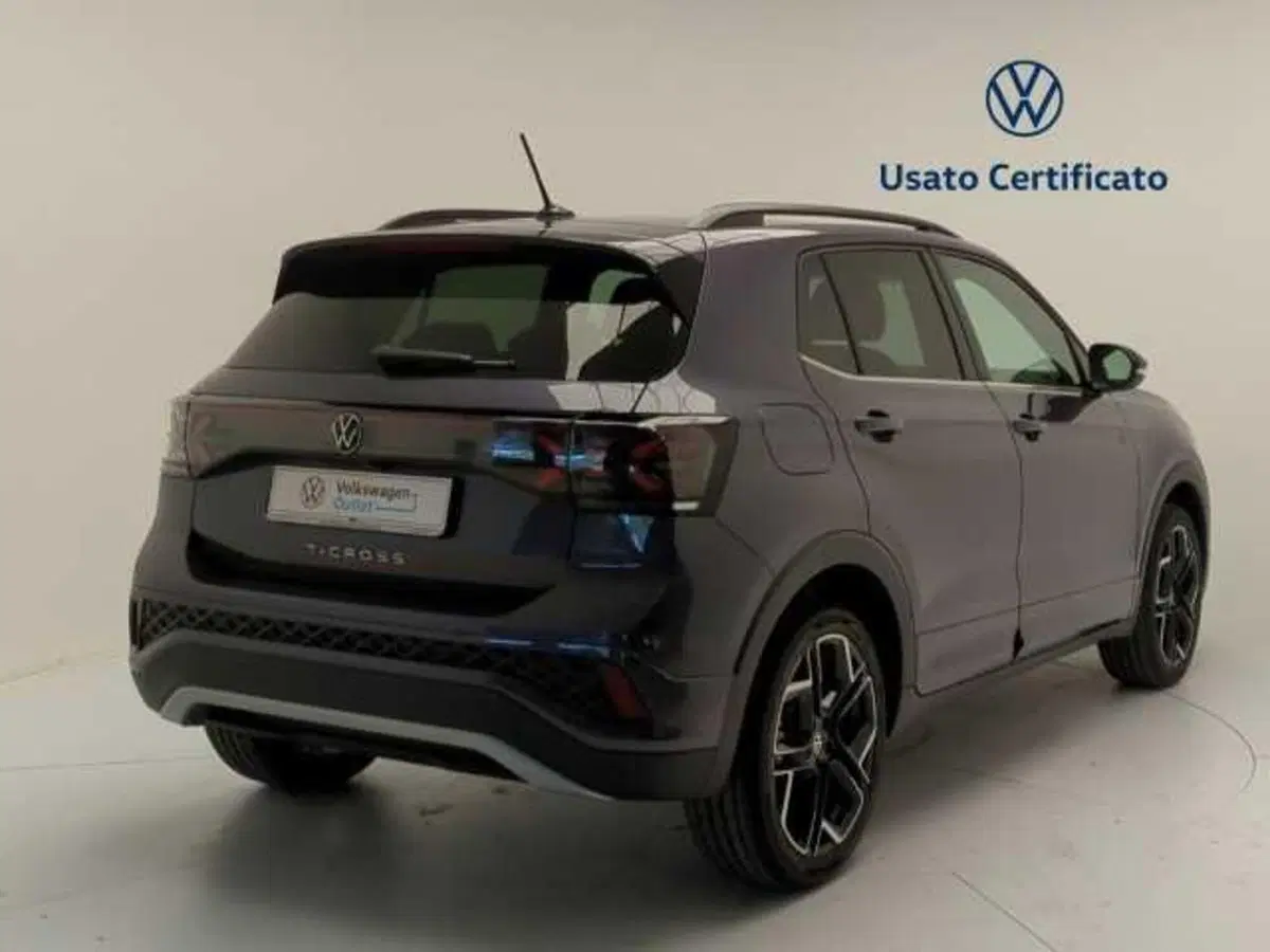 Volkswagen T-Cross nuova a Avellino (6)