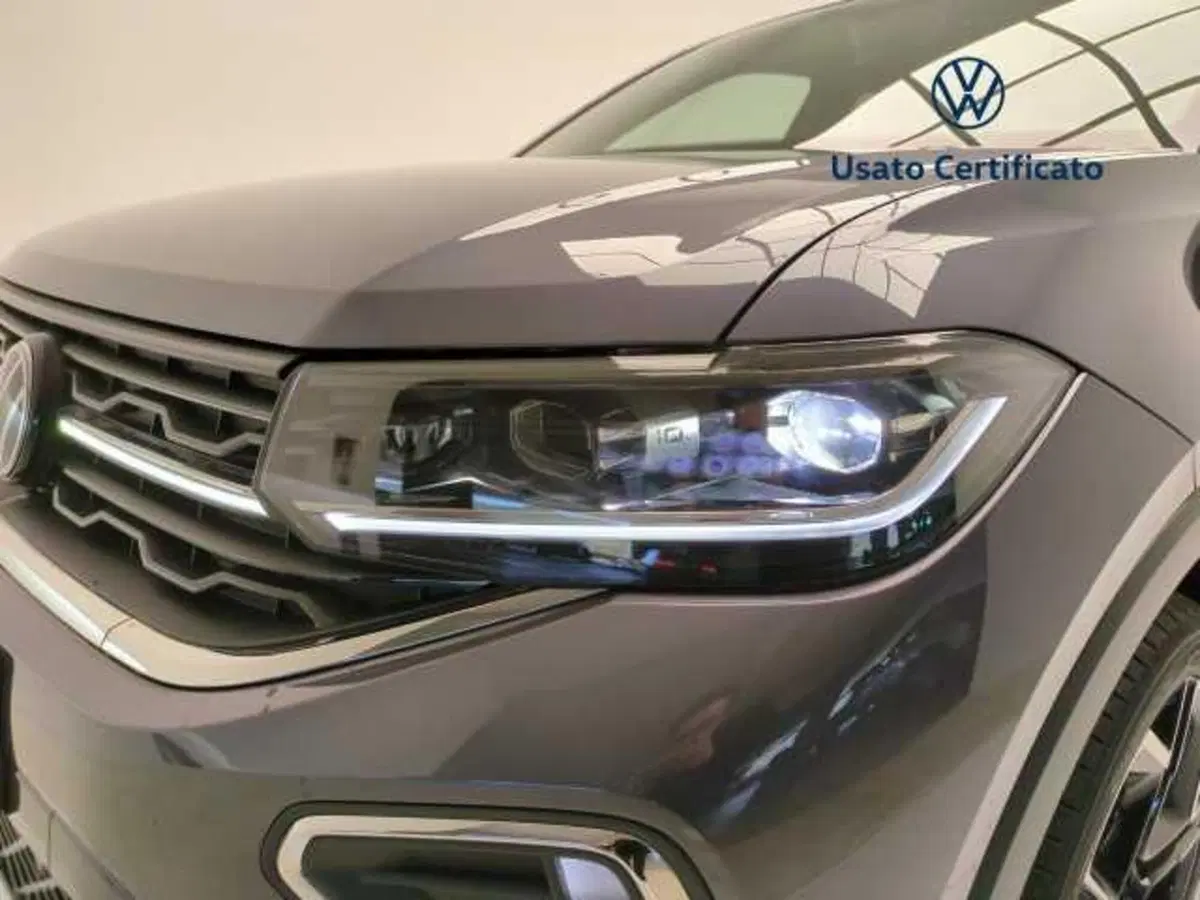 Volkswagen T-Cross nuova a Avellino (9)