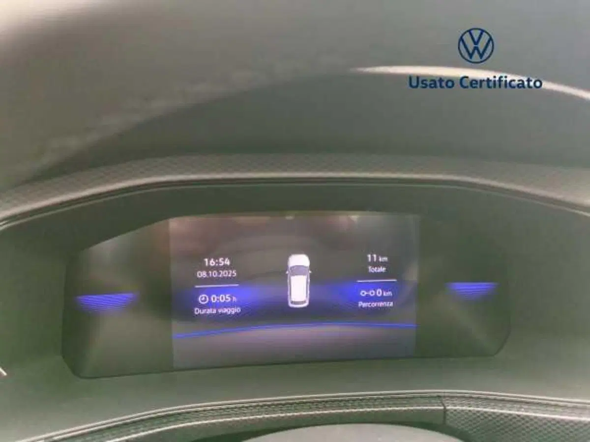 Volkswagen T-Cross nuova a Avellino (19)