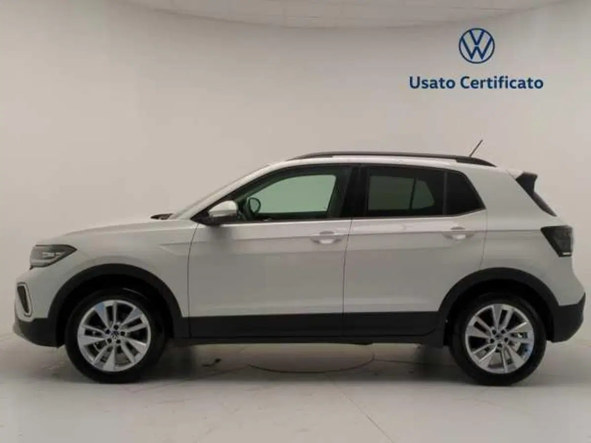 Volkswagen T-Cross nuova a Avellino (4)