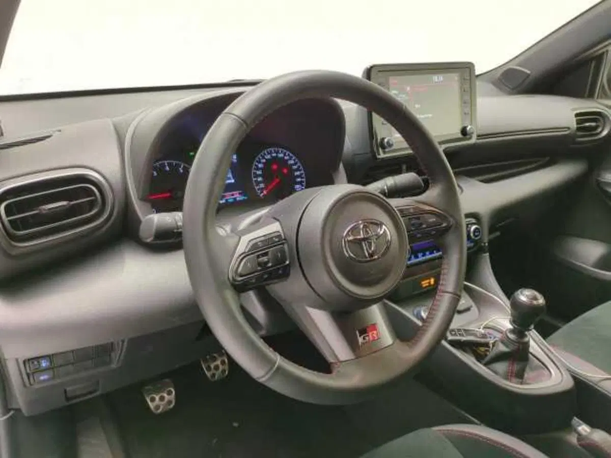 Toyota GR Yaris usata a Avellino (15)