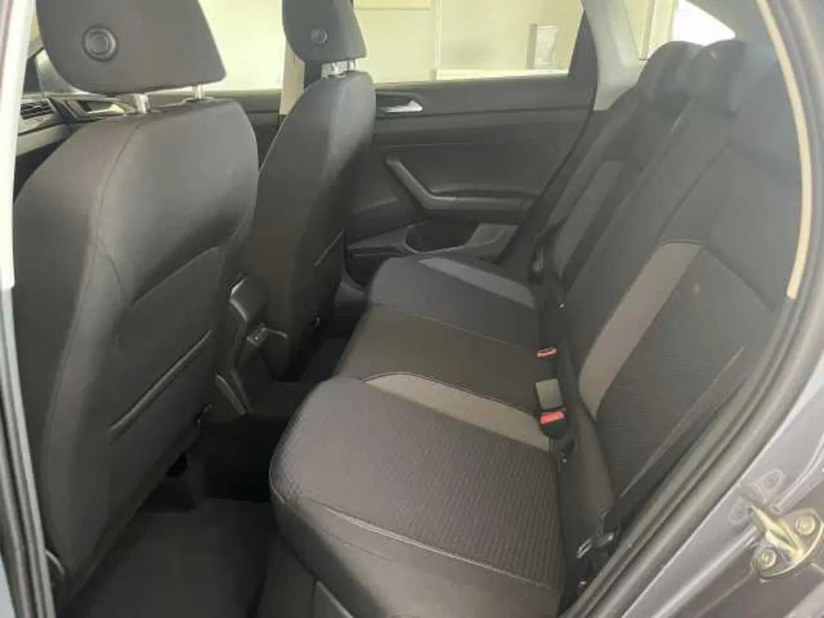 Volkswagen Taigo nuova a Avellino (16)