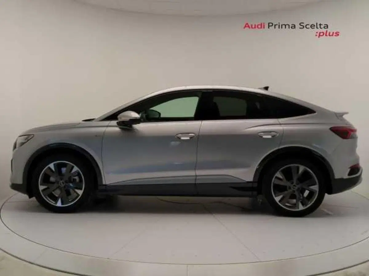 Audi Q4 Sportback usata a Avellino (4)