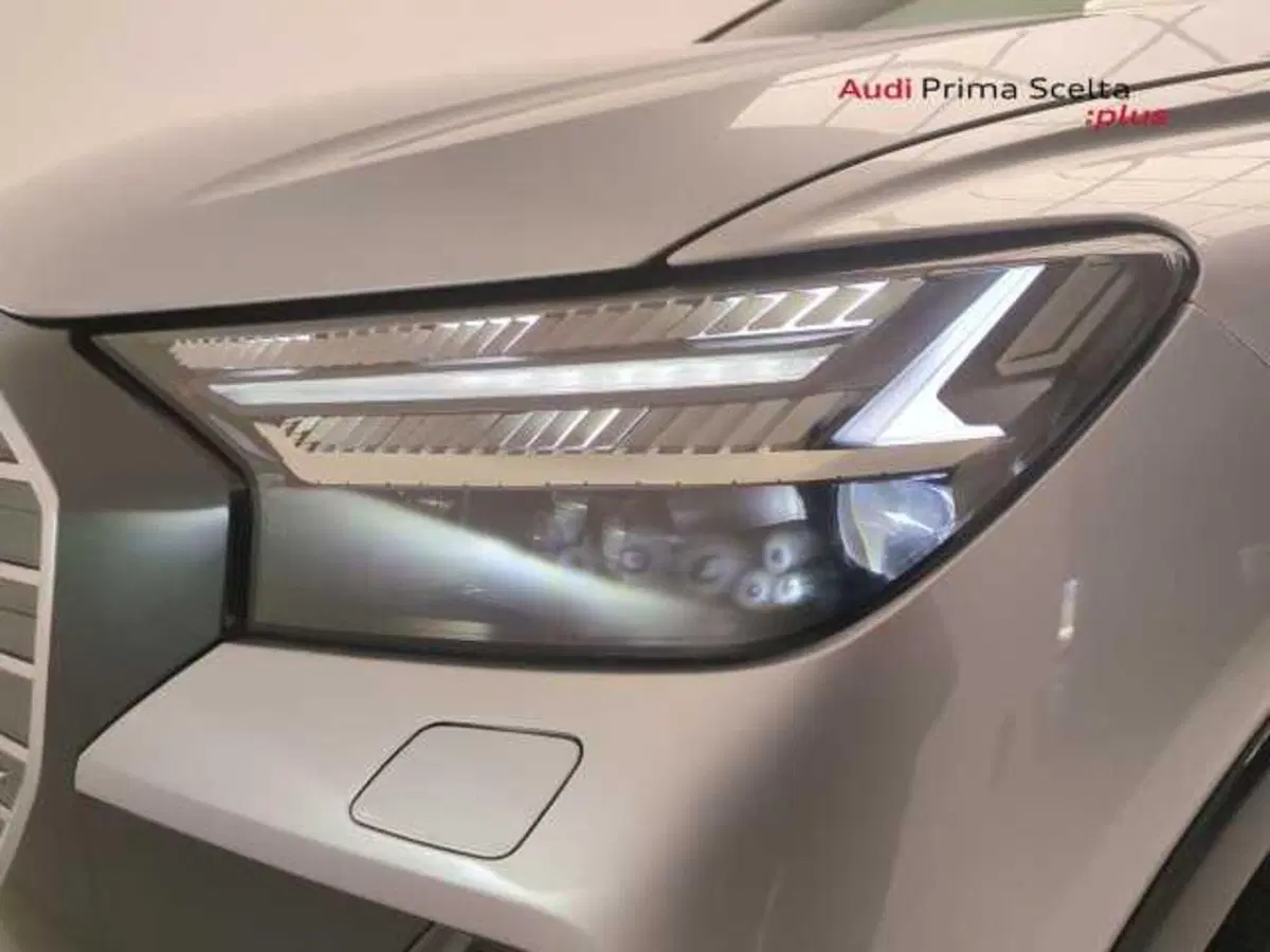 Audi Q4 Sportback usata a Avellino (9)