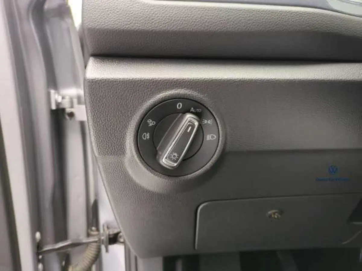 Volkswagen T-Roc usata a Avellino (18)