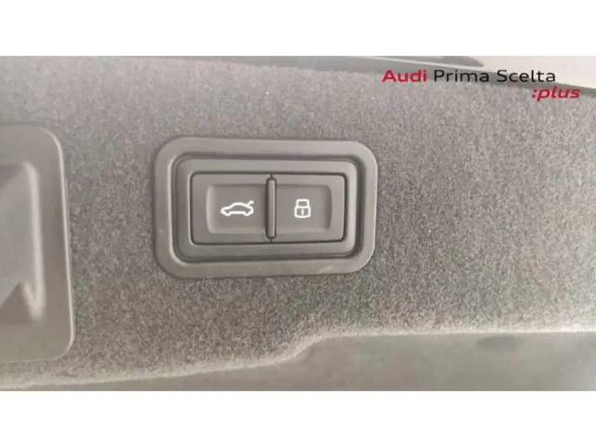 Audi A8 usata a Avellino (17)