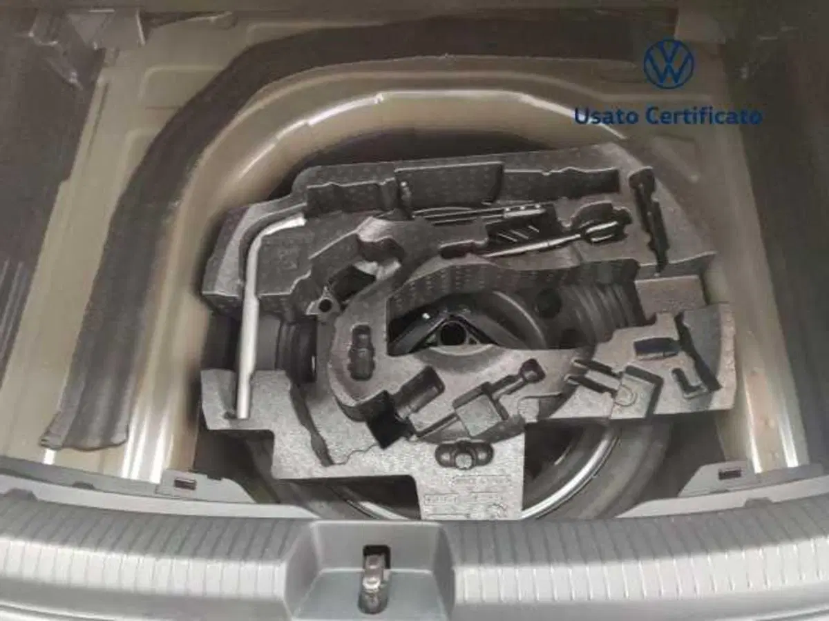 Volkswagen Taigo usata a Avellino (14)