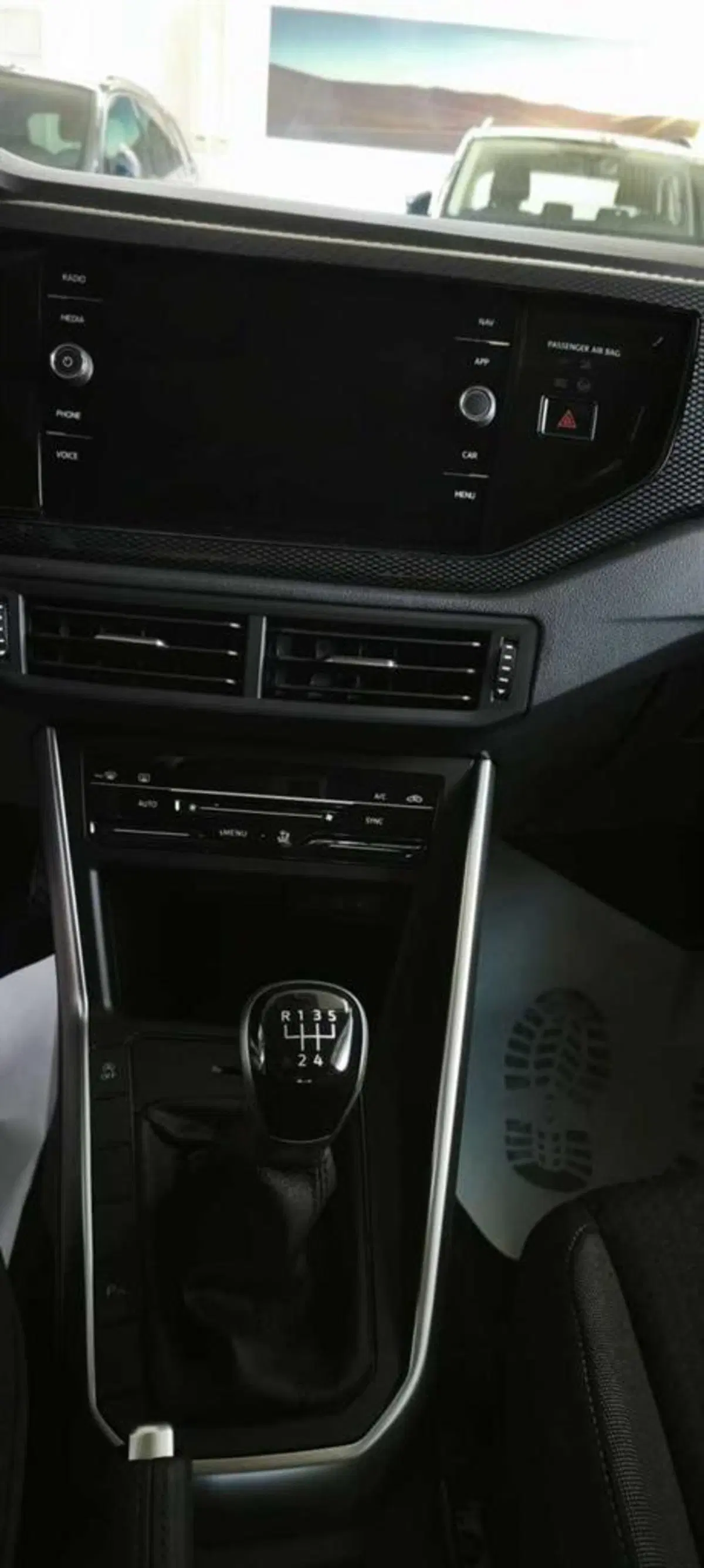 Volkswagen Polo nuova a Avellino (4)