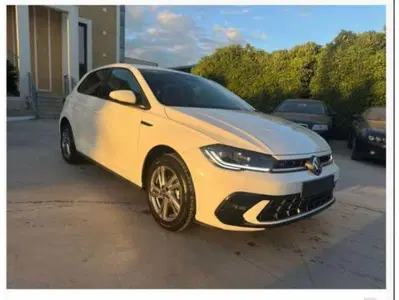 Volkswagen Polo 1.0 TSI 5p. Highline BlueMotion Technology nuova a Pratola Serra