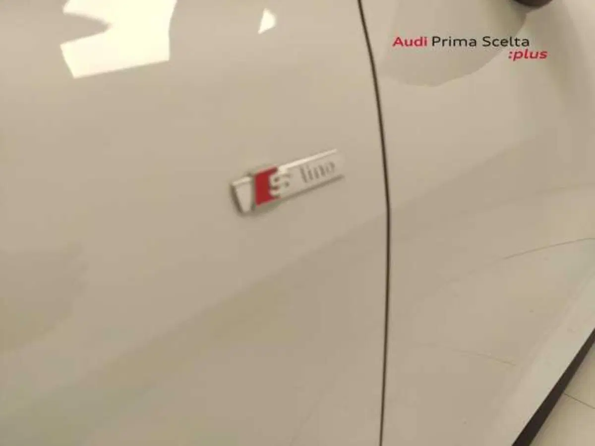Audi A5 Avant nuova a Avellino (11)