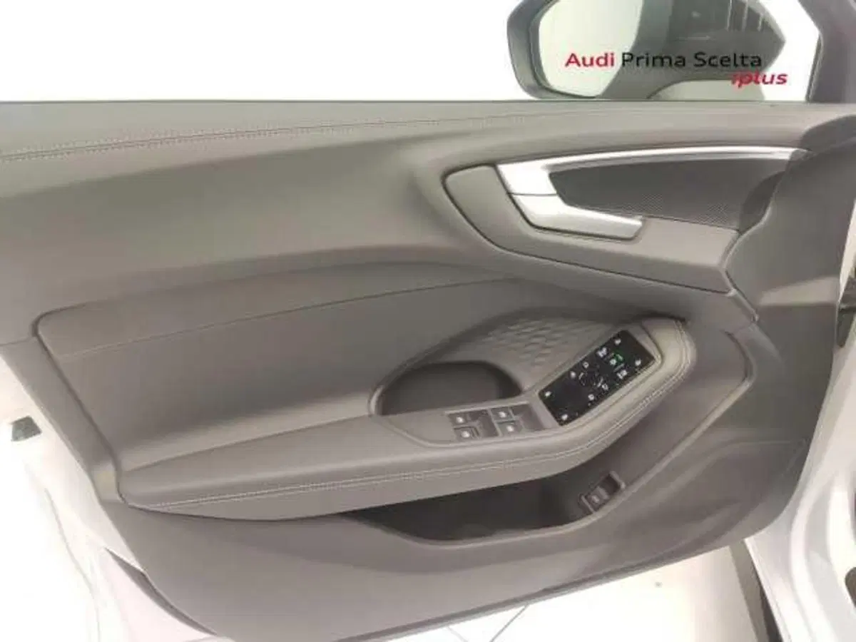 Audi A5 Avant nuova a Avellino (17)