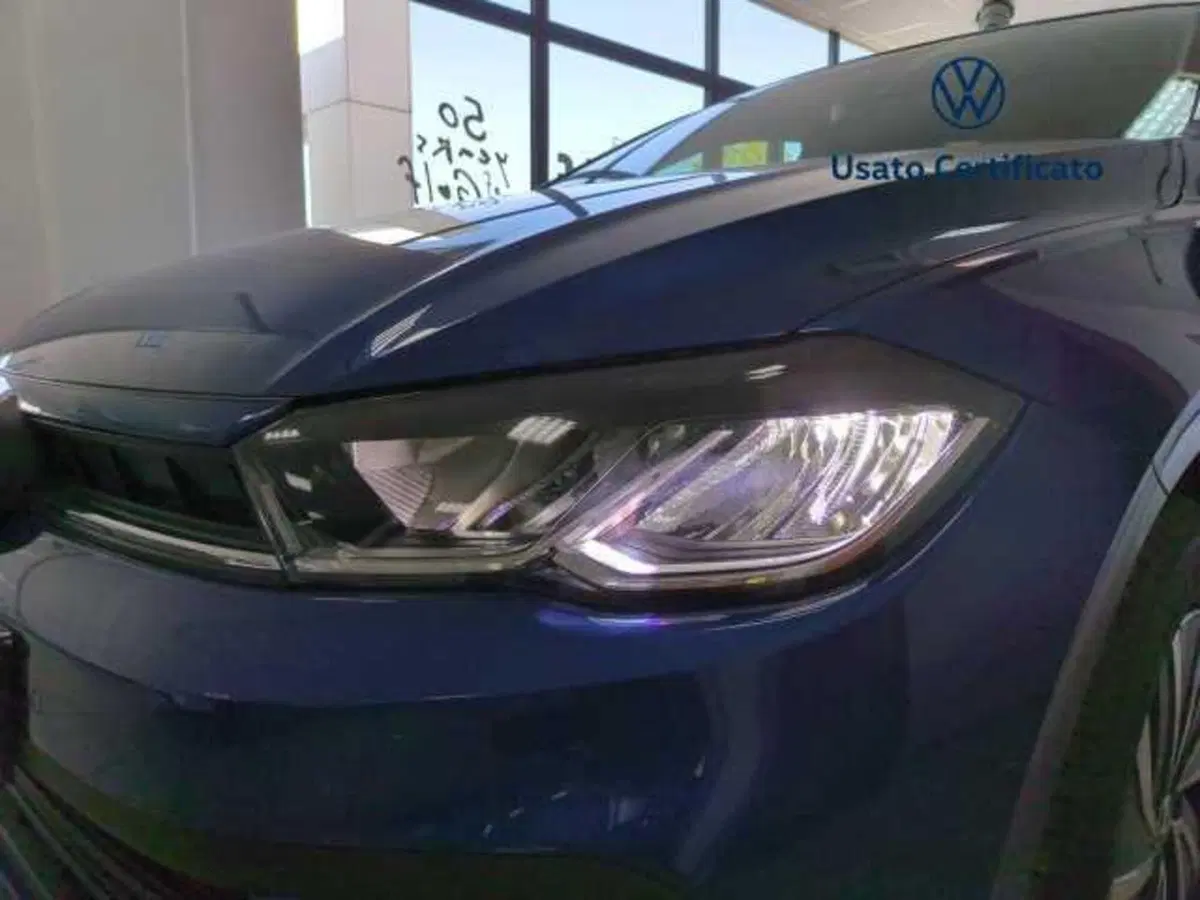Volkswagen Polo nuova a Avellino (8)