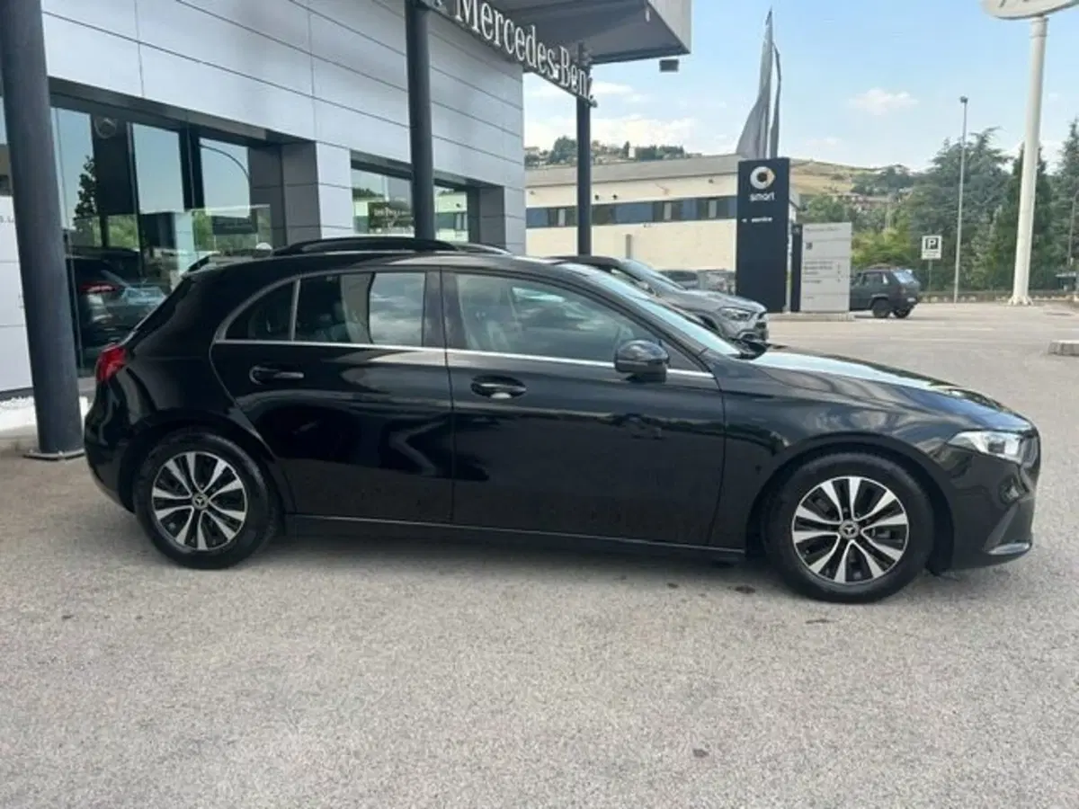 Mercedes-Benz Classe A Sedan usata a Potenza (3)