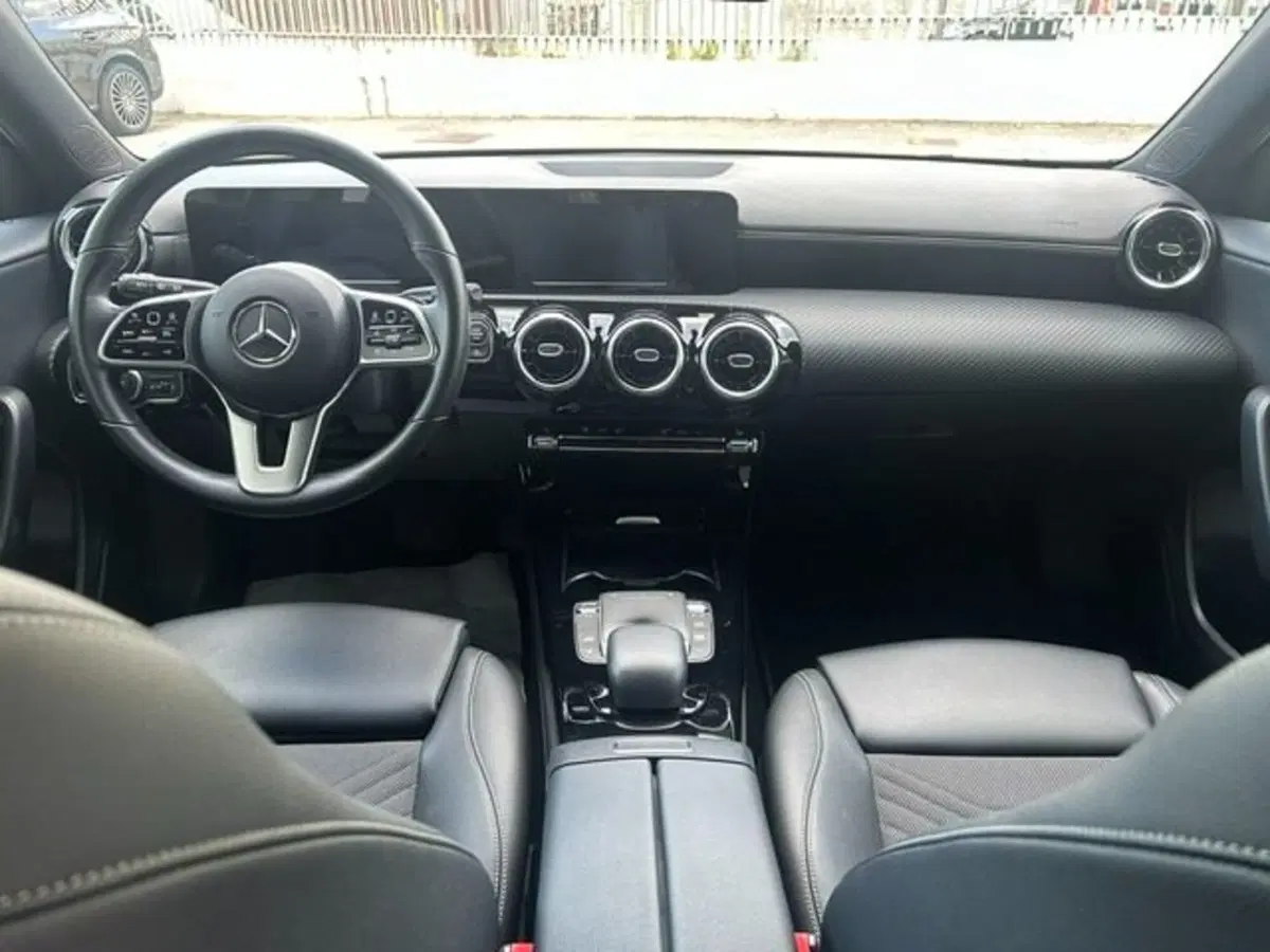 Mercedes-Benz Classe A Sedan usata a Potenza (6)