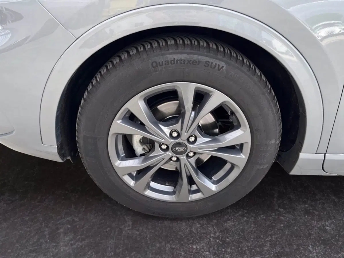 Ford Kuga usata a Milano (9)