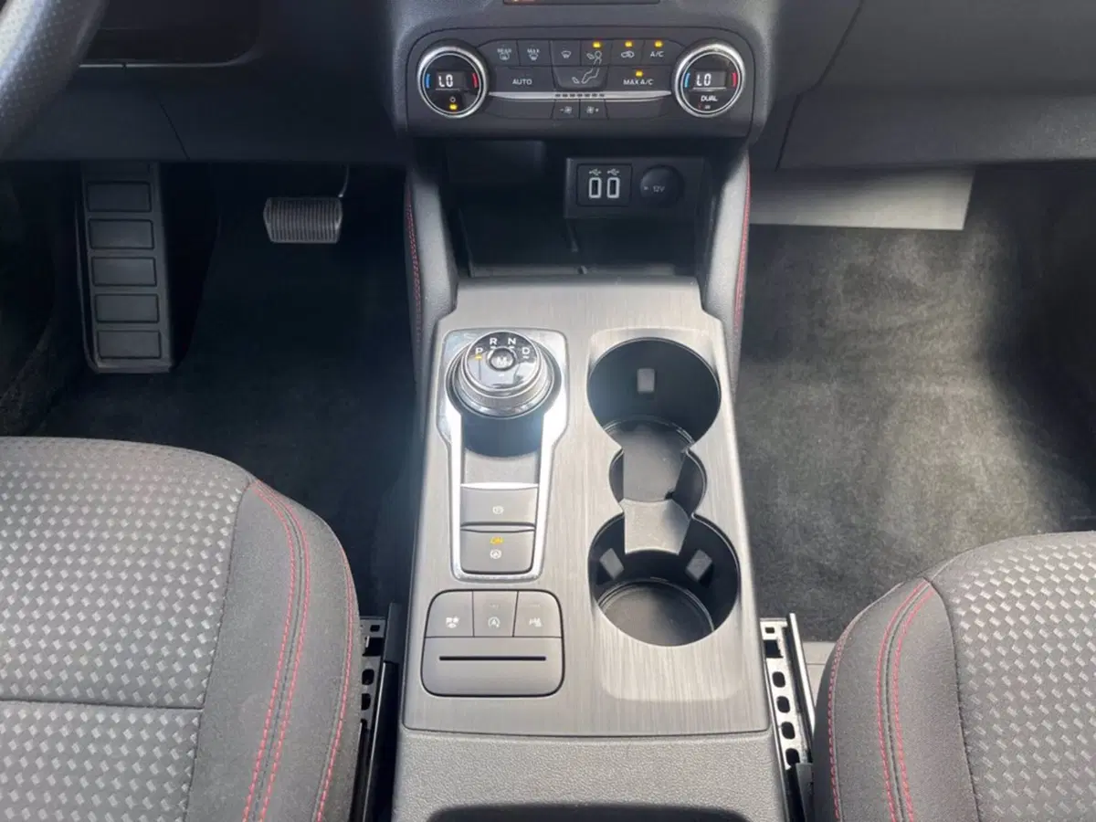 Ford Kuga usata a Milano (16)