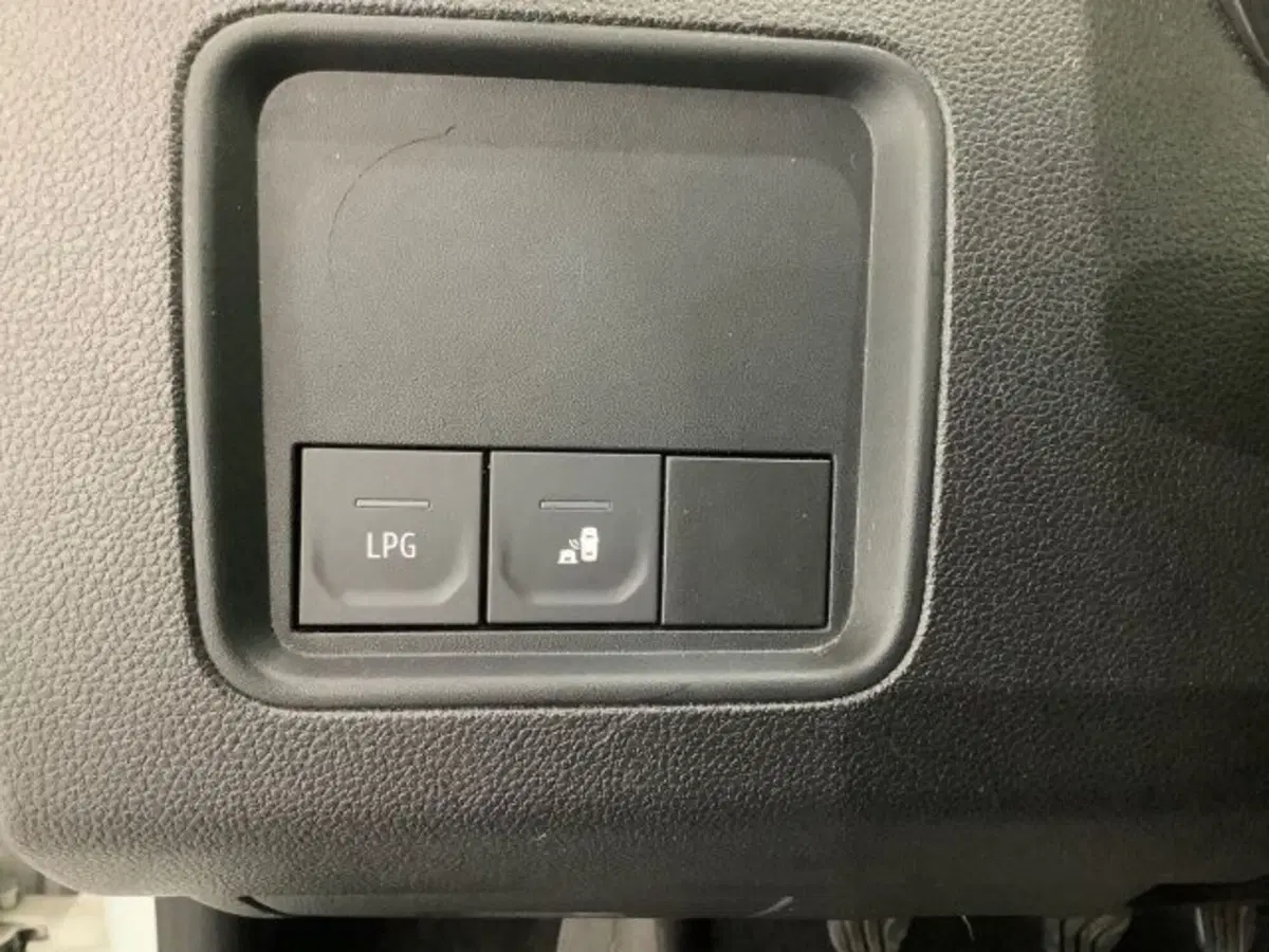 Dacia Duster usata a Catania (19)