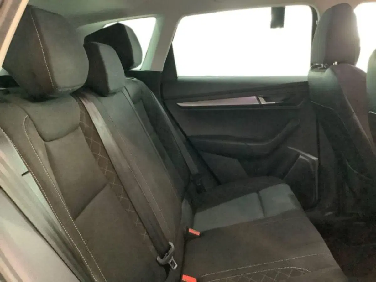 Skoda Karoq usata a Catania (11)