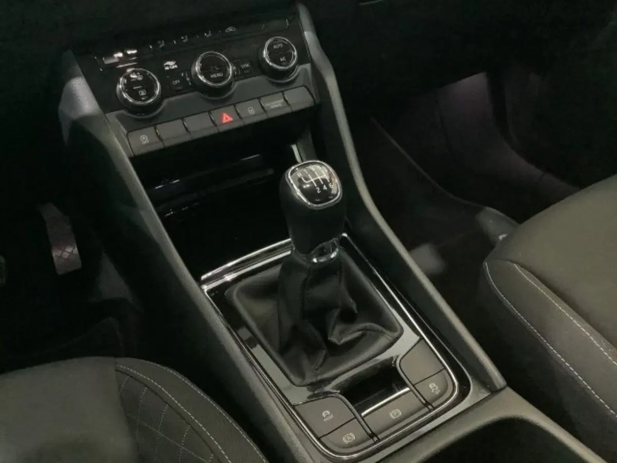 Skoda Karoq usata a Catania (8)