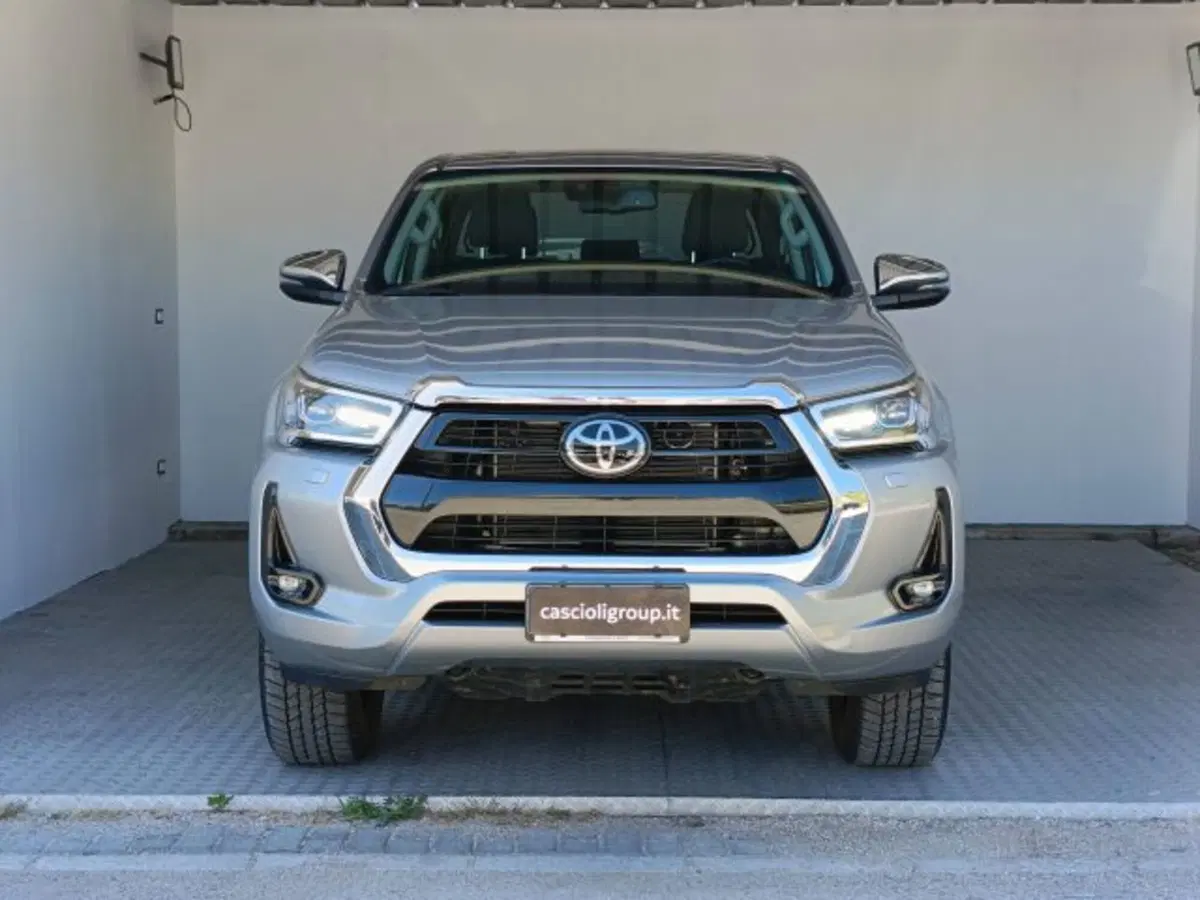 Toyota Hilux usata a Teramo (2)