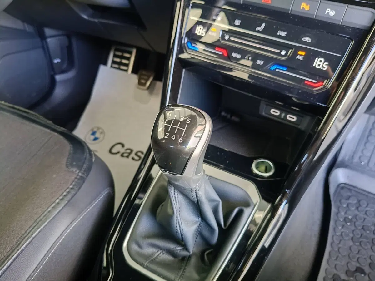 Volkswagen T-Roc usata a Ascoli Piceno (17)