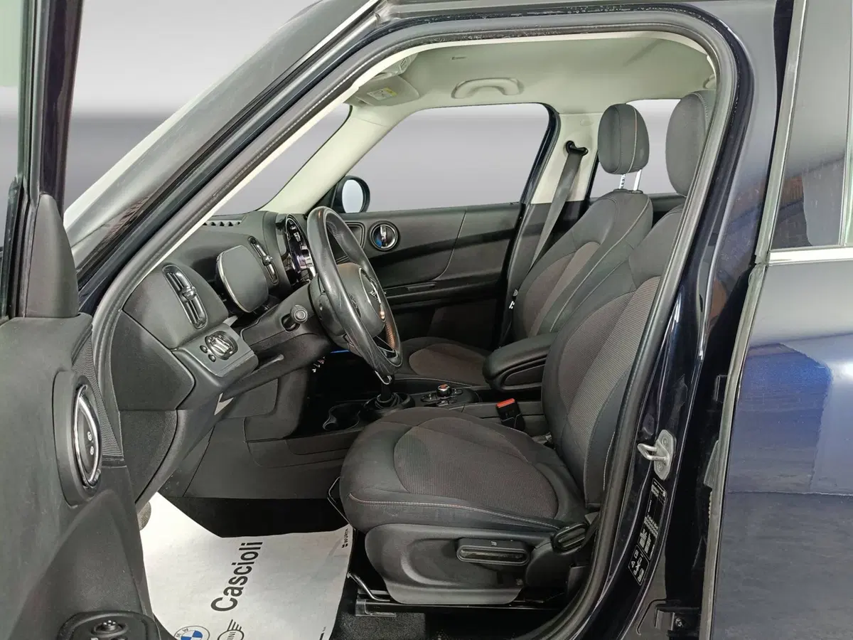 MINI Mini Countryman usata a Ascoli Piceno (8)