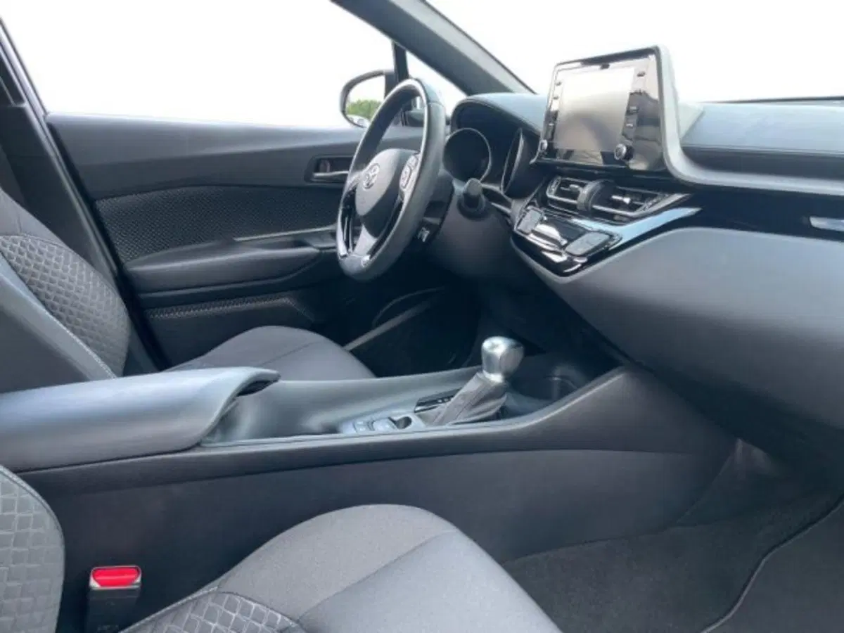 Toyota Toyota C-HR usata a Vercelli (15)
