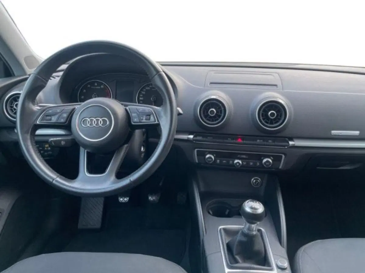Audi A3 usata a Vercelli (7)