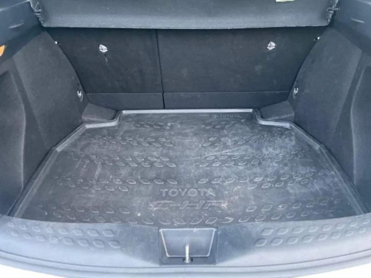 Toyota Toyota C-HR usata a Vercelli (6)