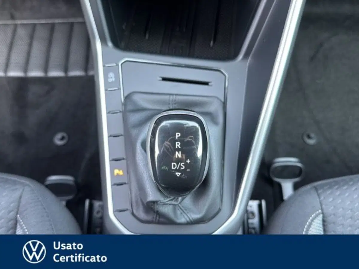Volkswagen Polo nuova a Vicenza (18)