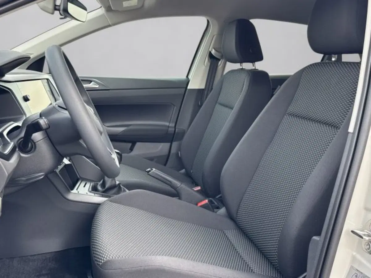 Volkswagen Polo nuova a Vicenza (13)