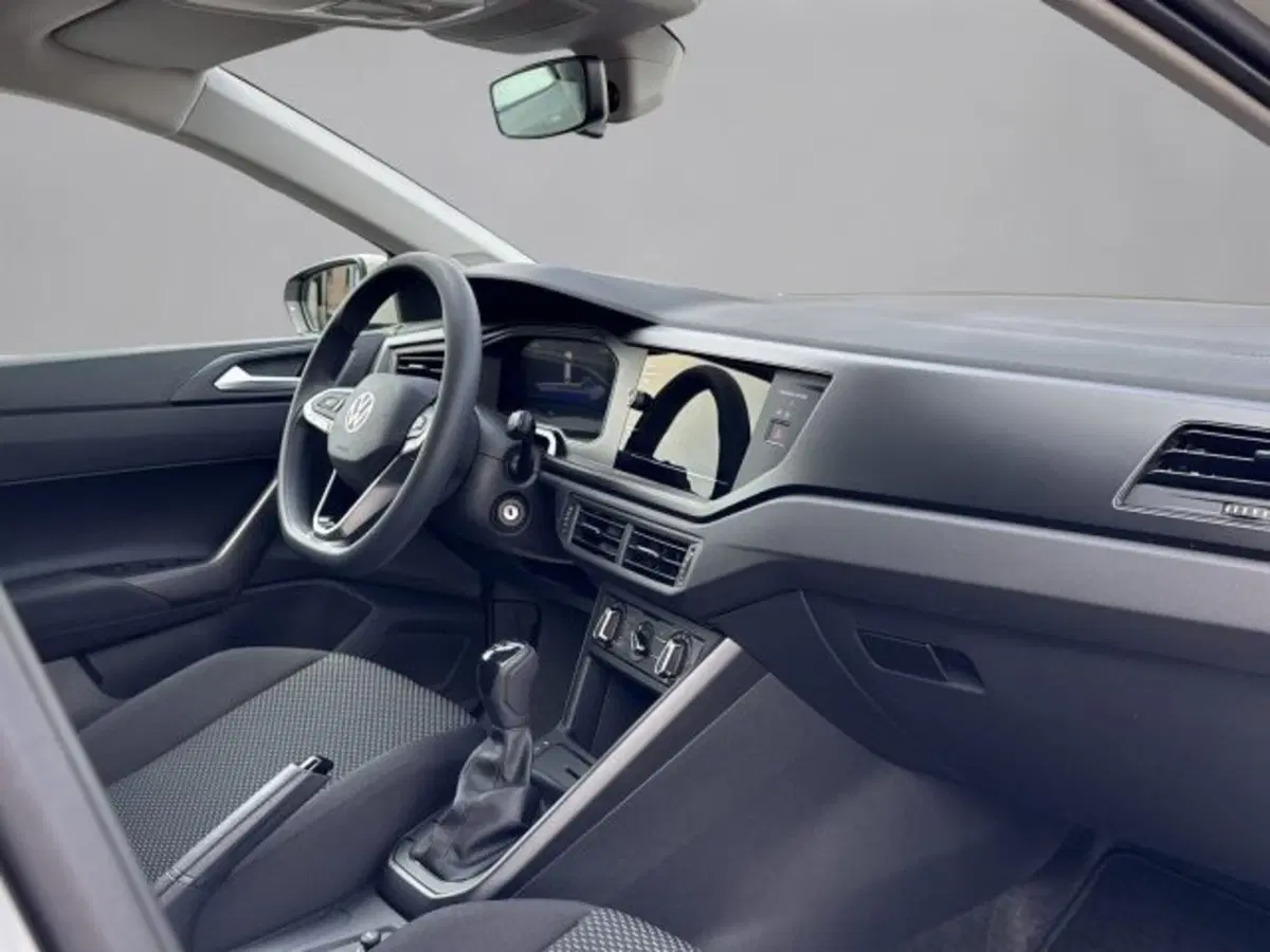 Volkswagen Polo nuova a Vicenza (6)