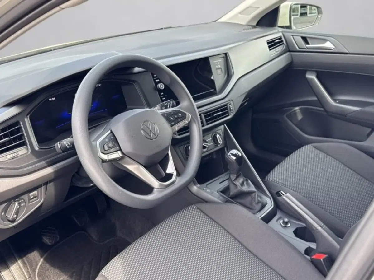 Volkswagen Polo nuova a Vicenza (7)