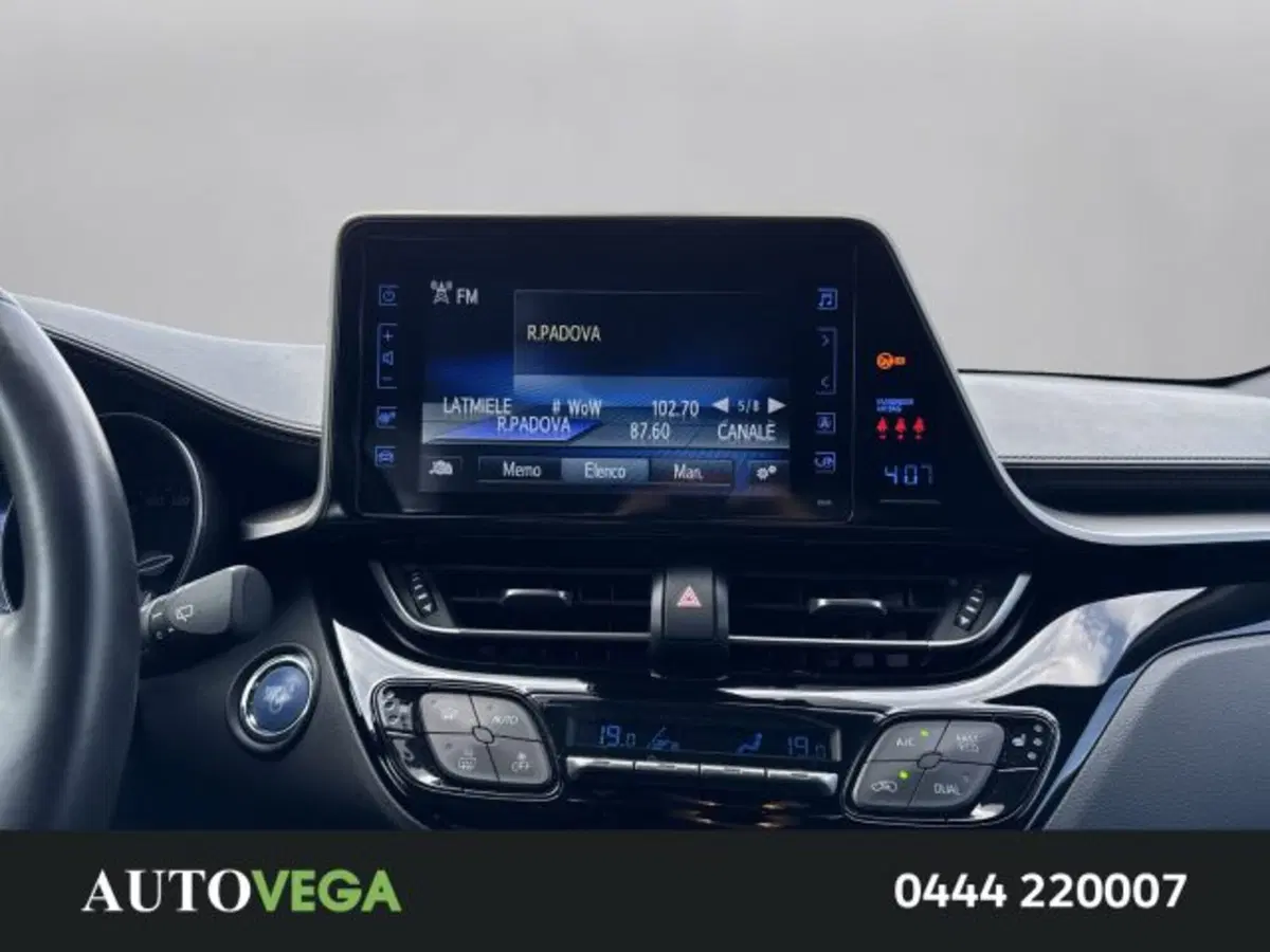 Toyota Toyota C-HR usata a Vicenza (10)