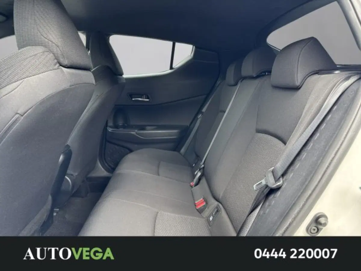Toyota Toyota C-HR usata a Vicenza (12)