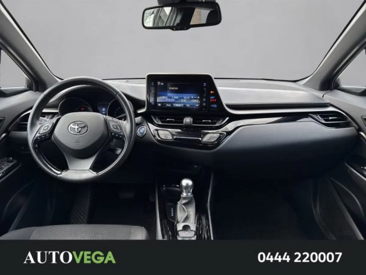 Toyota Toyota C-HR usata a Vicenza (8)