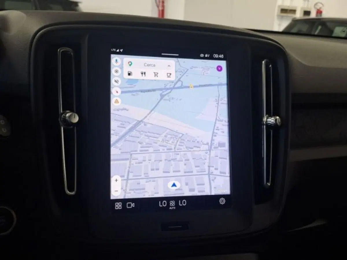 Volvo XC40 usata a Verona (11)