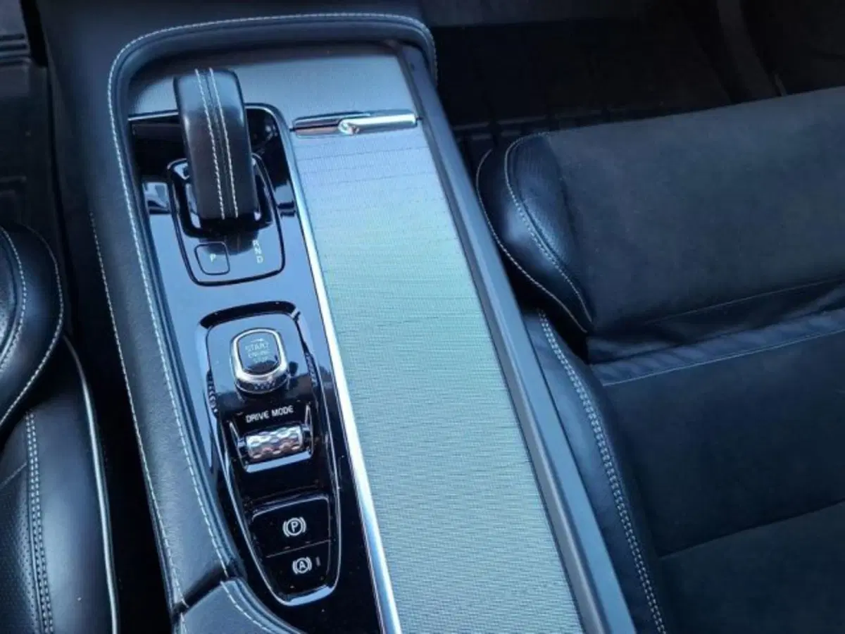 Volvo XC90 usata a Verona (11)