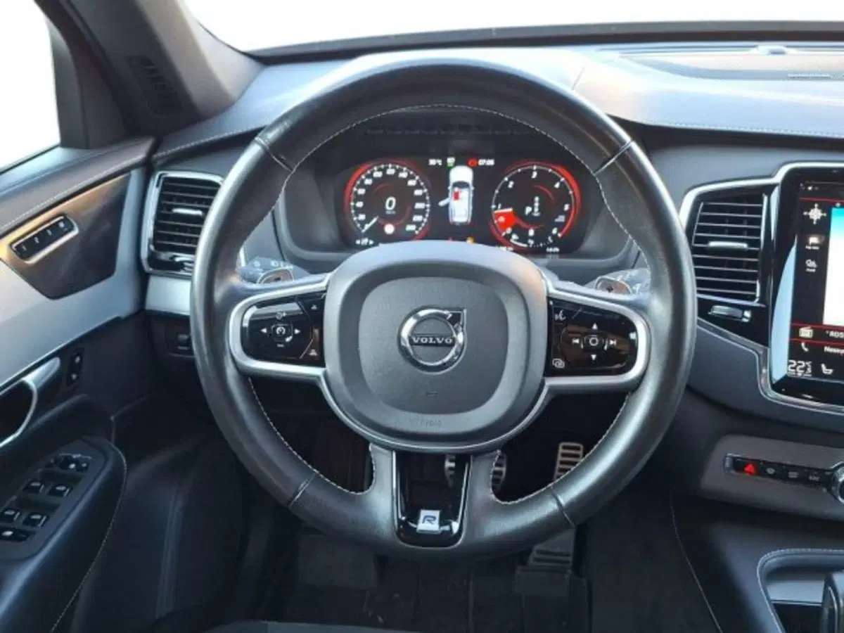 Volvo XC90 usata a Verona (9)