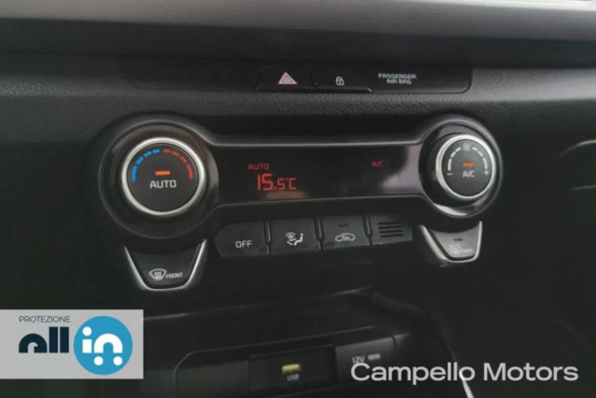 Kia Rio usata a Venezia (12)