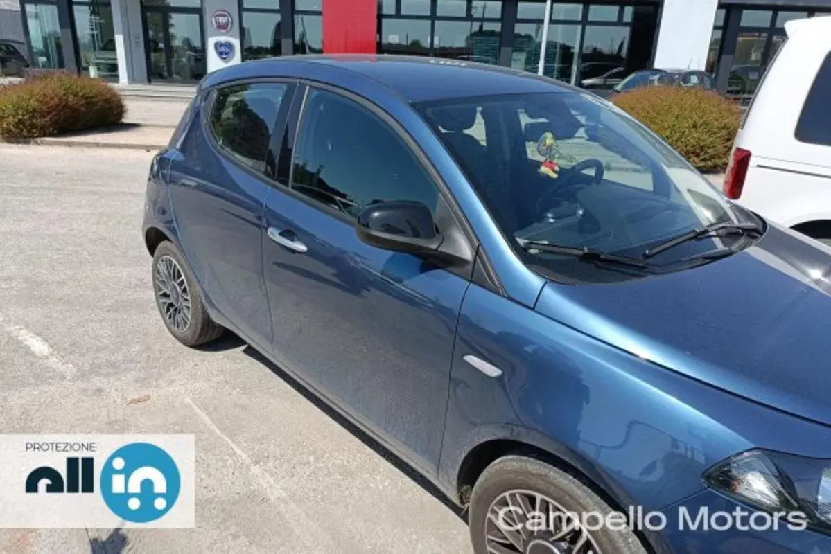 Lancia Ypsilon usata a Venezia (4)