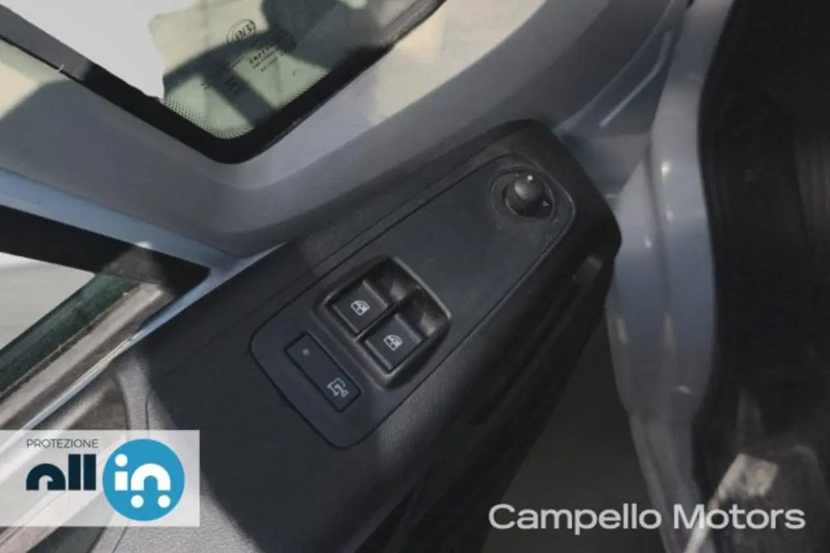 Fiat Ducato Furgone Vetrato usata a Venezia (17)